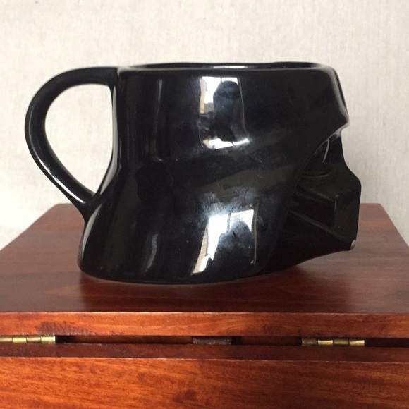 . Star Wars collectible Darth Vader 3D mug - Picture 2 of 5